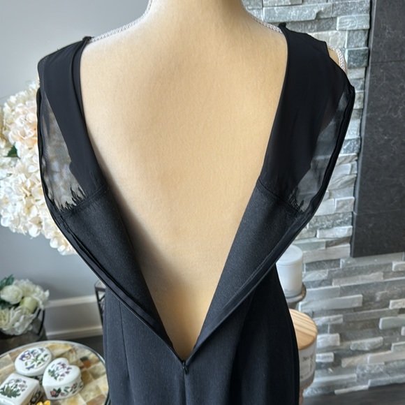 Cocktail Dress by Derishow . US Size 6 - Picture 5 of 14